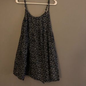 Gorgeous sleeveless floral dress!
